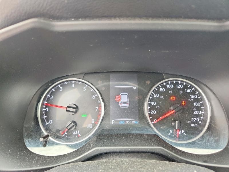2019 TOYOTA RAV4 LE 9
