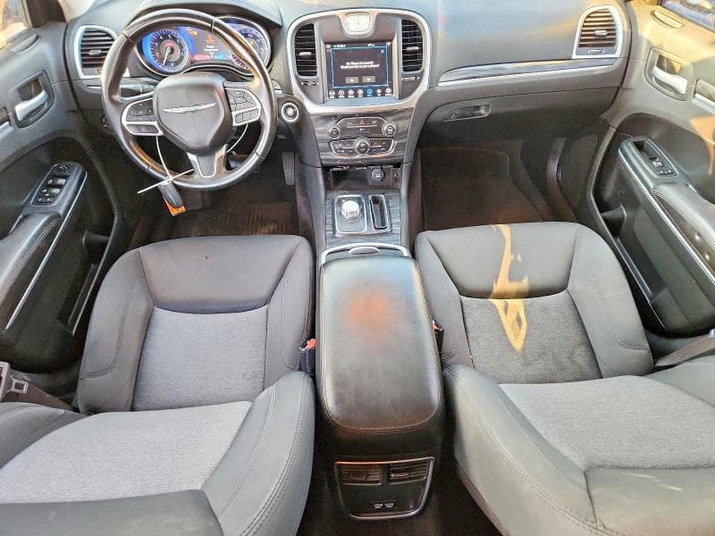 2018 CHRYSLER 300 TOURING 8