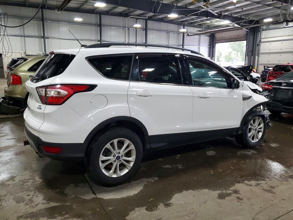 2017 FORD ESCAPE SE 3