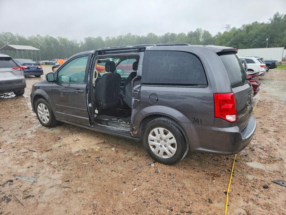 2017 DODGE GRAND CARAVAN SE 2