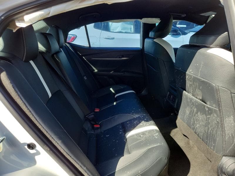 2022 TOYOTA CAMRY SE 10