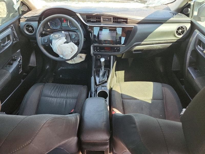 2019 TOYOTA COROLLA LE 8