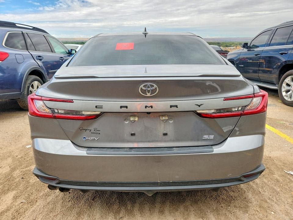 2026 TOYOTA CAMRY SE 6