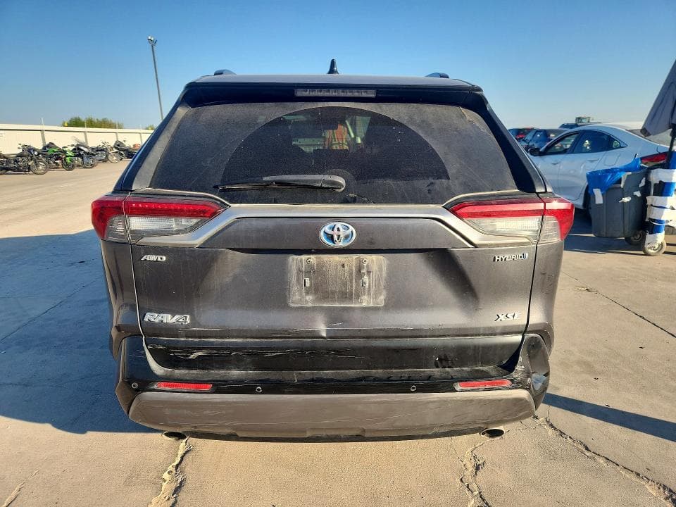 2019 TOYOTA RAV4 XSE 6