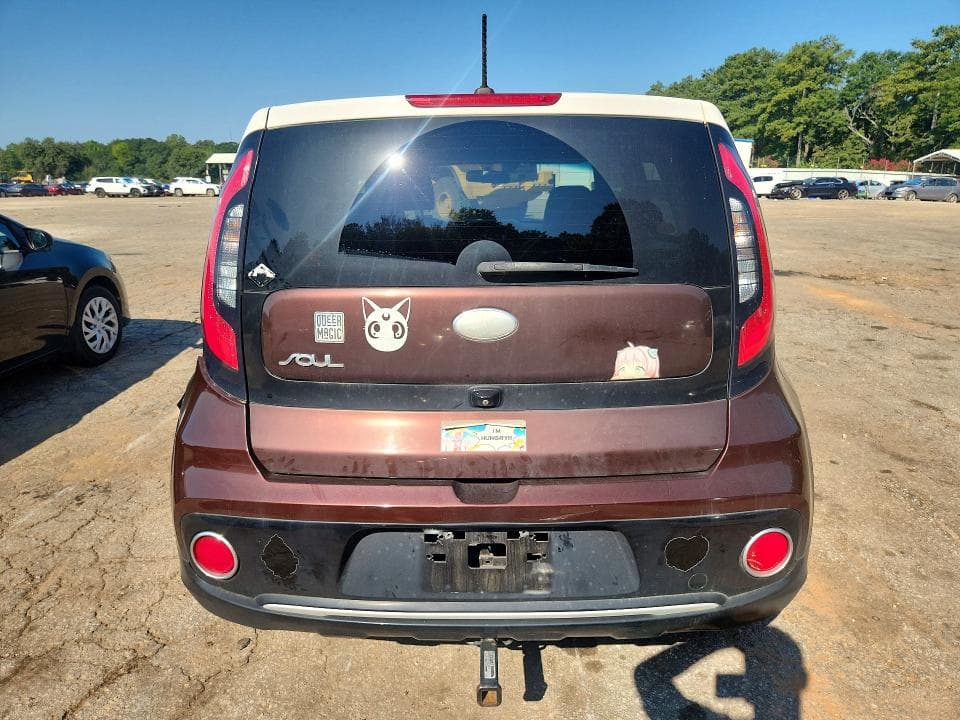 2017 KIA SOUL + 6