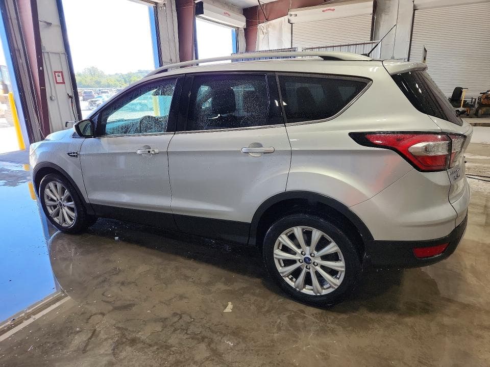 2017 FORD ESCAPE TITANIUM 2