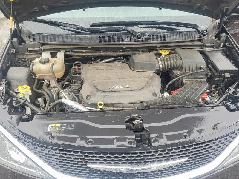2017 CHRYSLER PACIFICA TOURING L 12