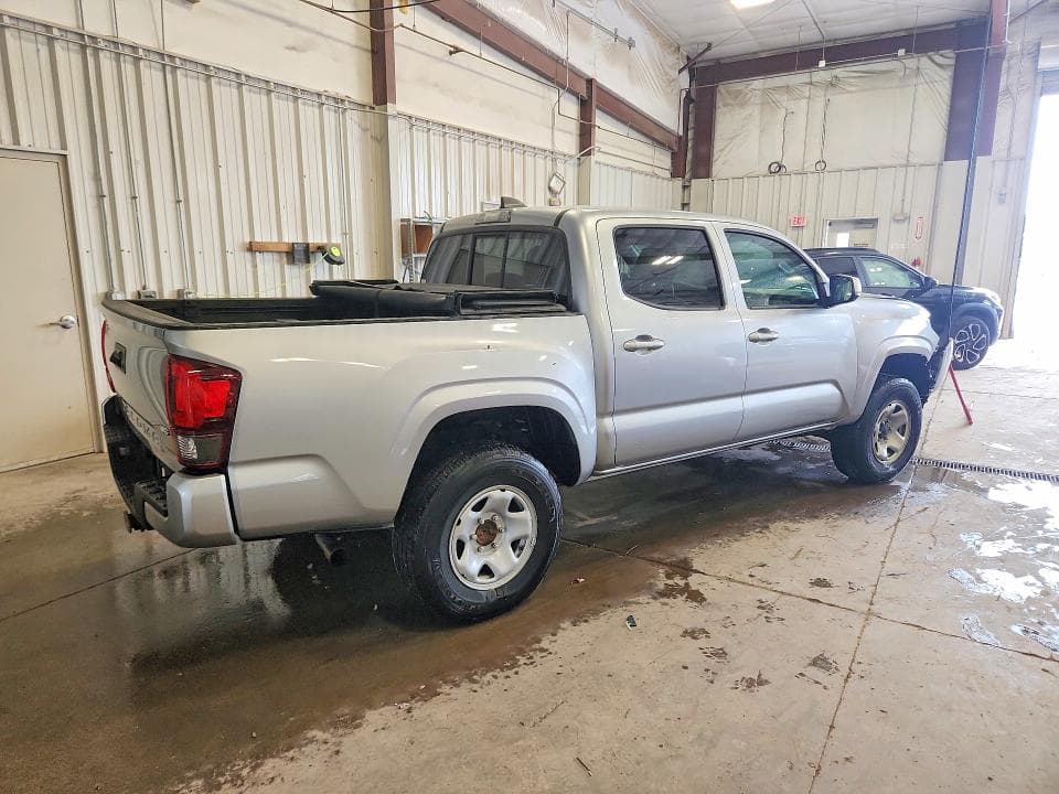 2022 TOYOTA TACOMA SR V6 3
