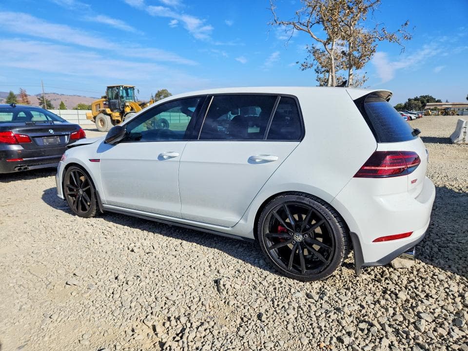 2018 VOLKSWAGEN GTI S/SE 2