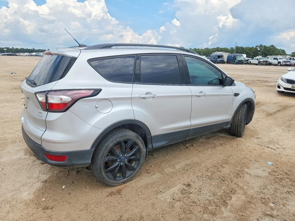 2018 FORD ESCAPE SE 3