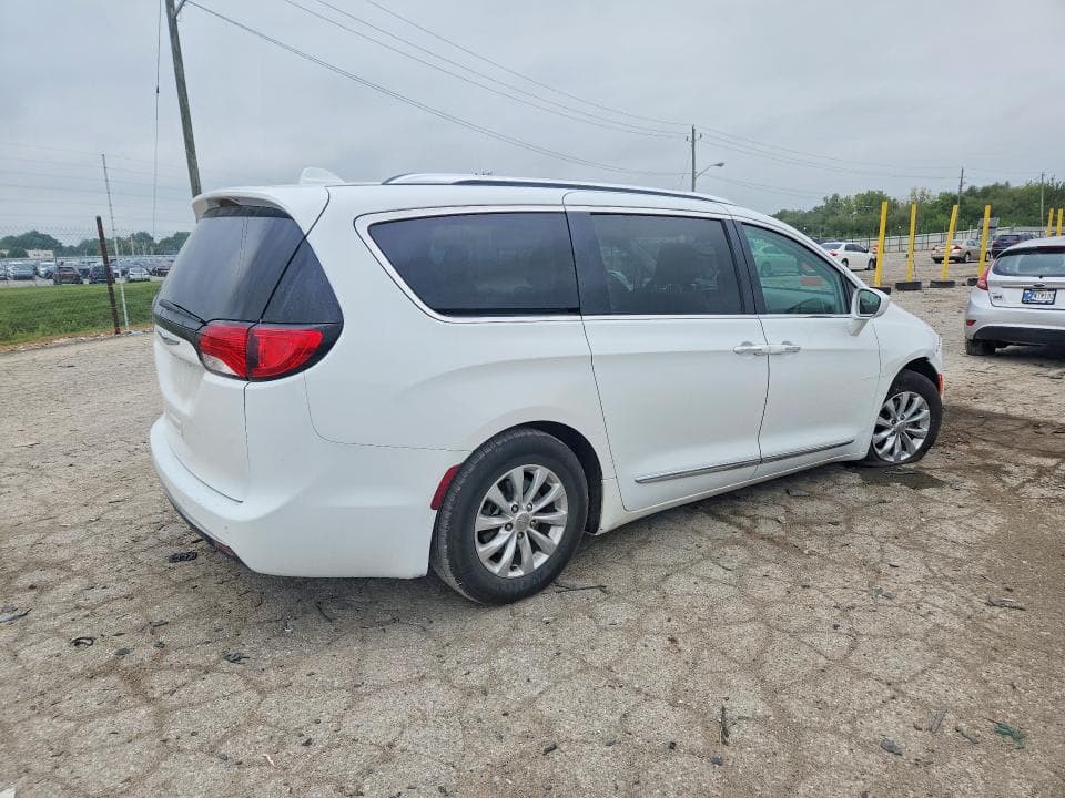 2018 CHRYSLER PACIFICA TOURING L PLUS 3
