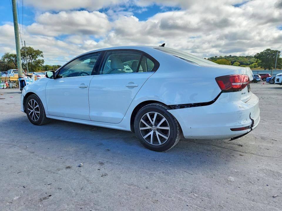 2017 VOLKSWAGEN JETTA SE 2
