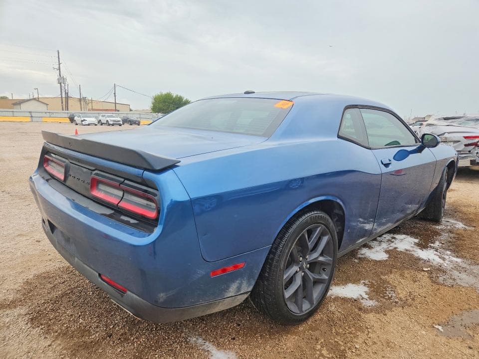 2020 DODGE CHALLENGER SXT 3
