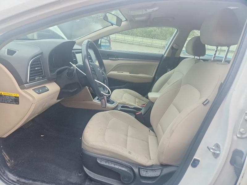 2017 HYUNDAI ELANTRA SE 7