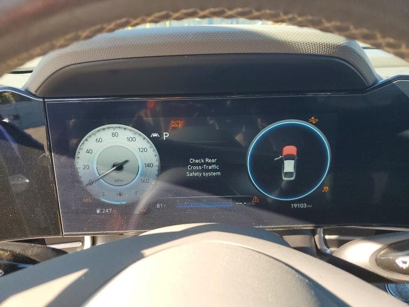 2023 HYUNDAI ELANTRA SEL 9