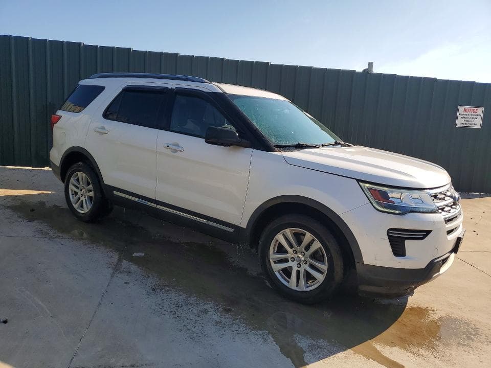 2018 FORD EXPLORER XLT 4