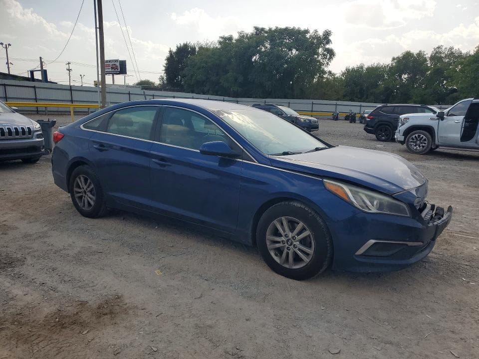 2017 HYUNDAI SONATA SE 4