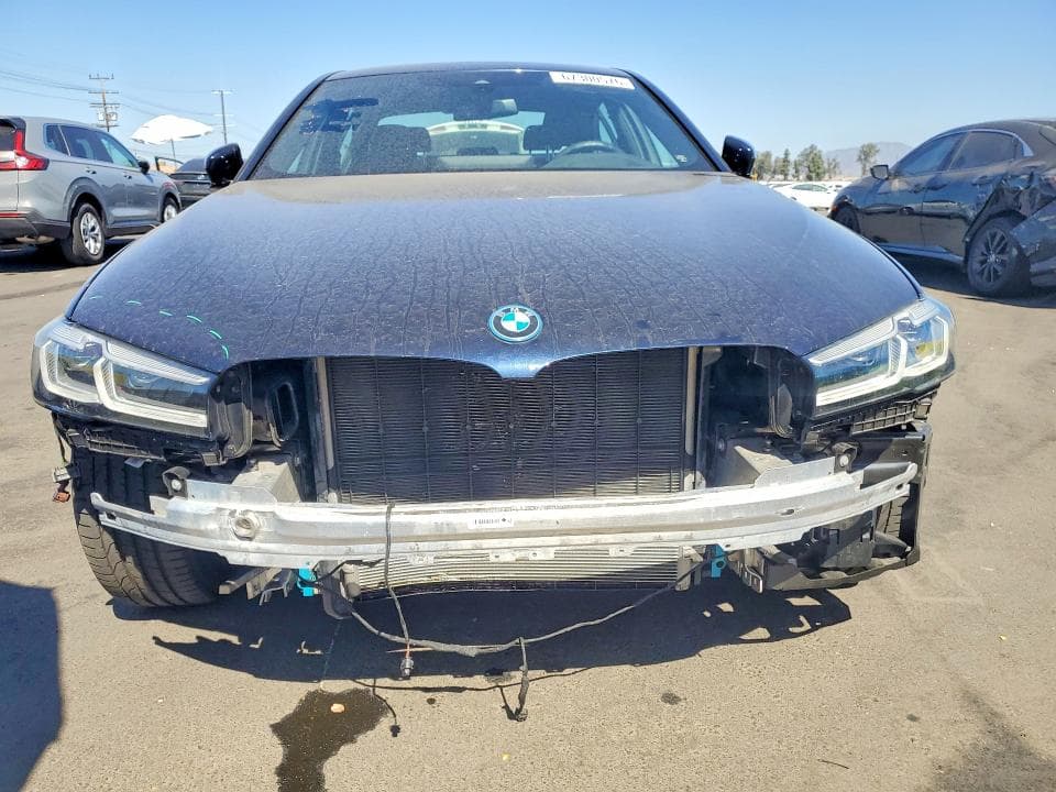 2022 BMW 530E 5