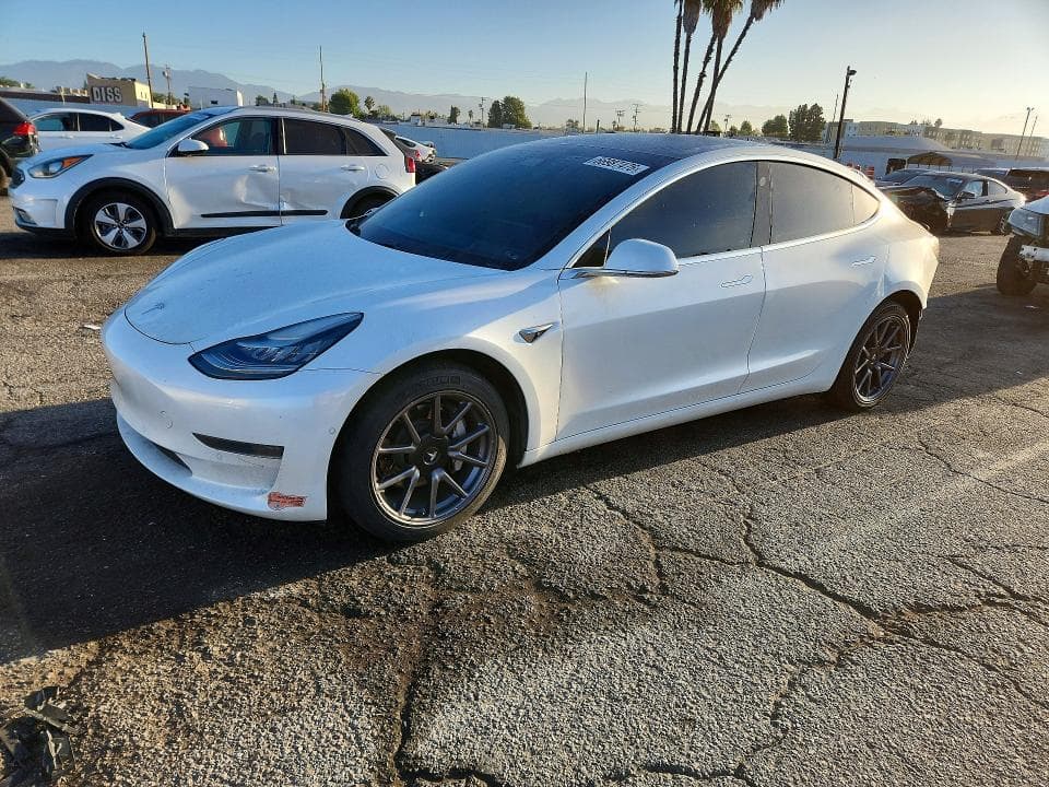 2020 TESLA MODEL 3 - 1