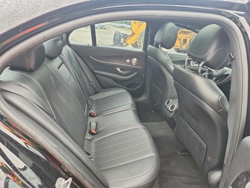 2017 MERCEDES-BENZ E 300 4MATIC 10