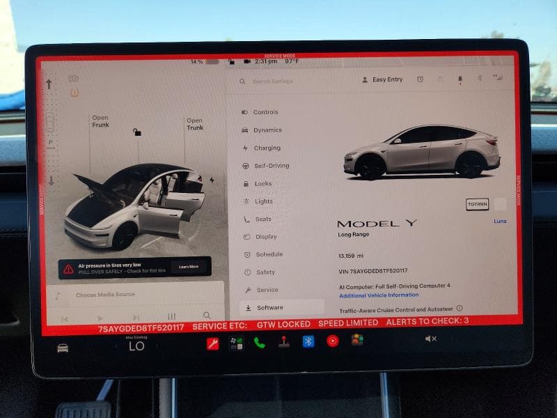 2026 TESLA MODEL Y 9
