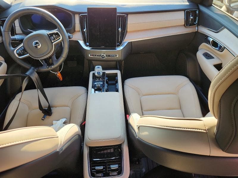 2026 VOLVO XC90 PLUS 8