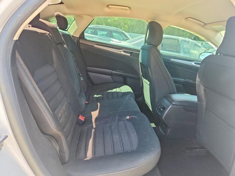 2018 FORD FUSION SE 10
