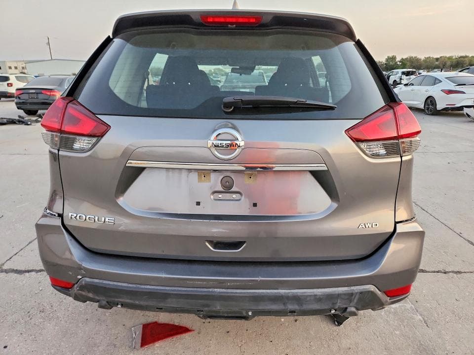 2019 NISSAN ROGUE S 6
