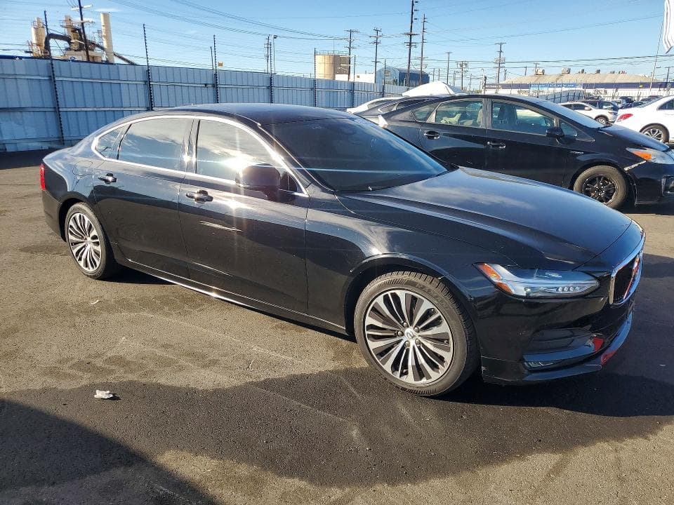 2020 VOLVO S90 T6 MOMENTUM 4