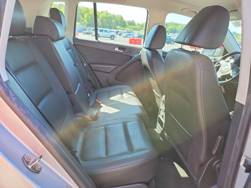 2017 VOLKSWAGEN TIGUAN S 11