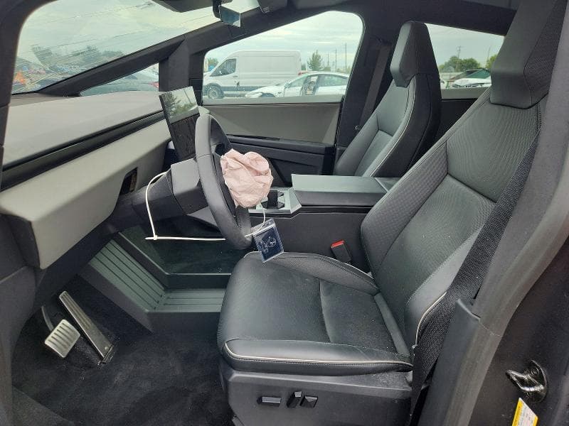 2024 TESLA CYBERTRUCK 7