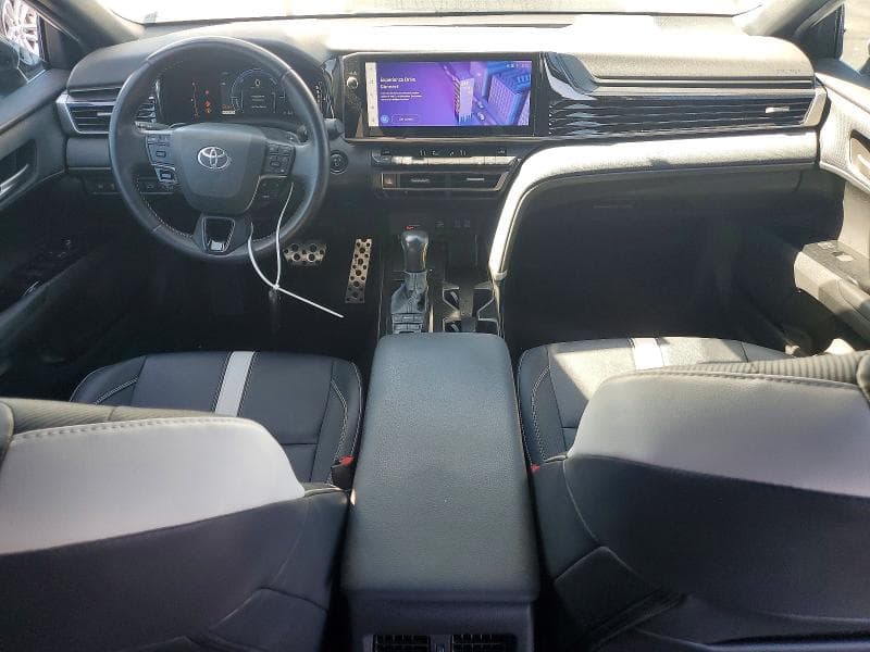 2025 TOYOTA CAMRY SE 8