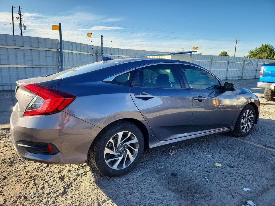 2017 HONDA CIVIC EX 3