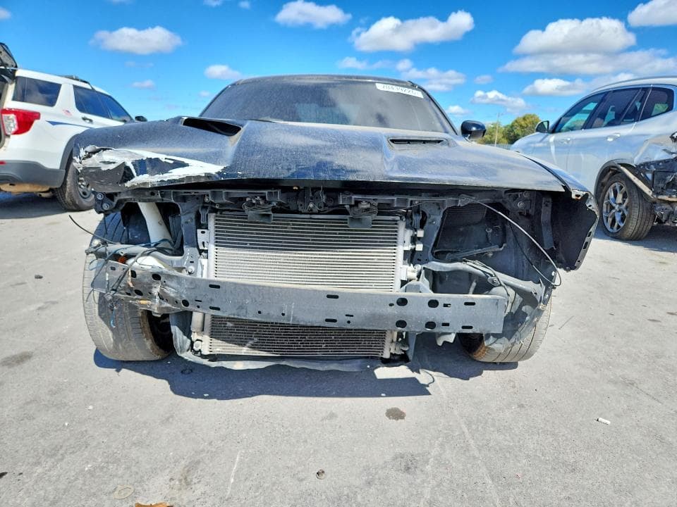 2019 DODGE CHALLENGER SXT 5