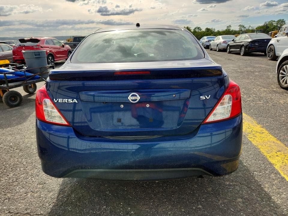 2018 NISSAN VERSA SV 6