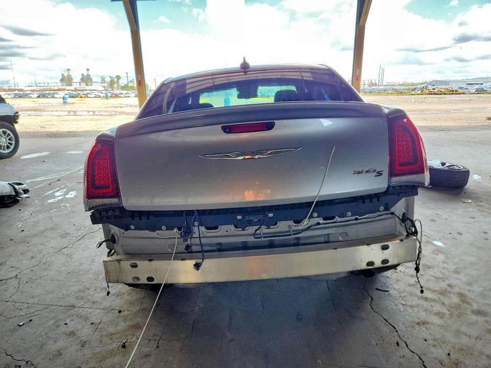 2018 CHRYSLER 300 S 6