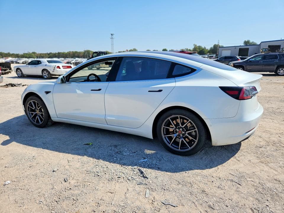2018 TESLA MODEL 3 2