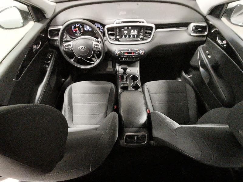 2019 KIA SORENTO LX 8