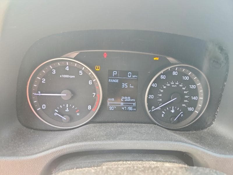 2017 HYUNDAI ELANTRA SE 9