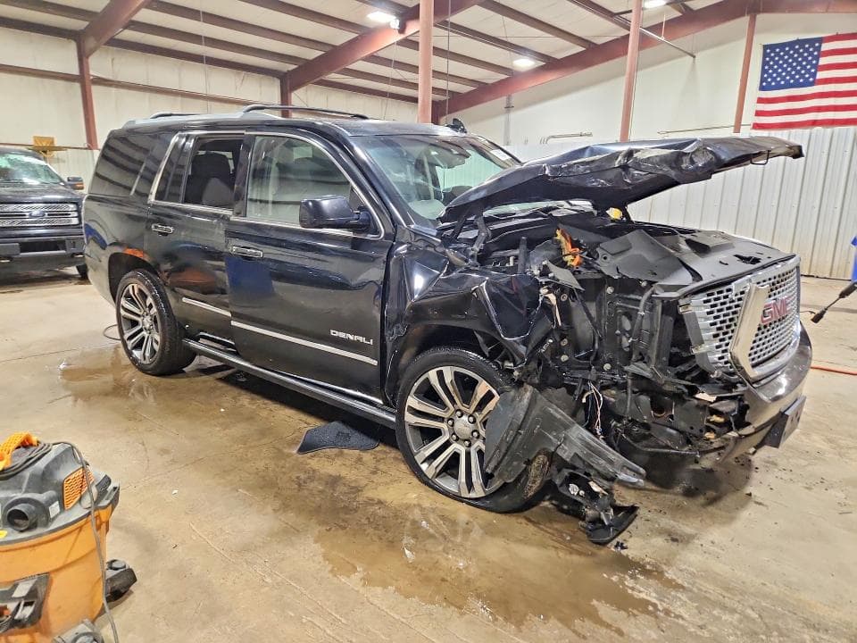 2017 GMC YUKON DENALI 4