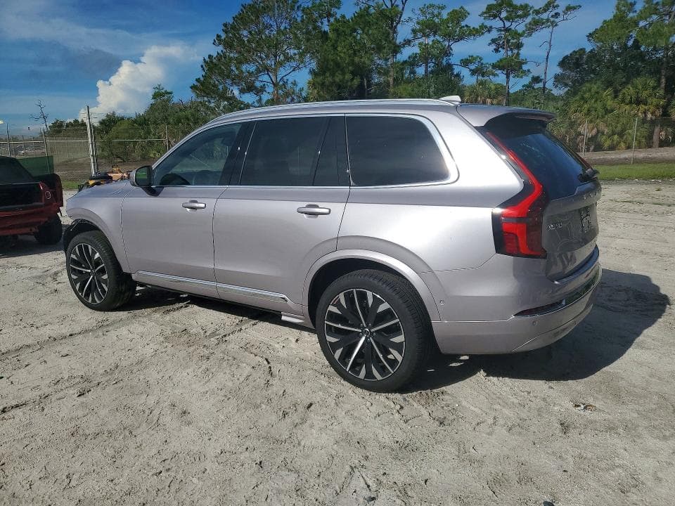 2026 VOLVO XC90 PLUS 2