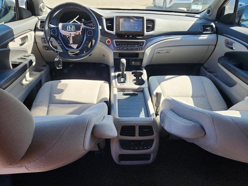2017 HONDA PILOT EX 8