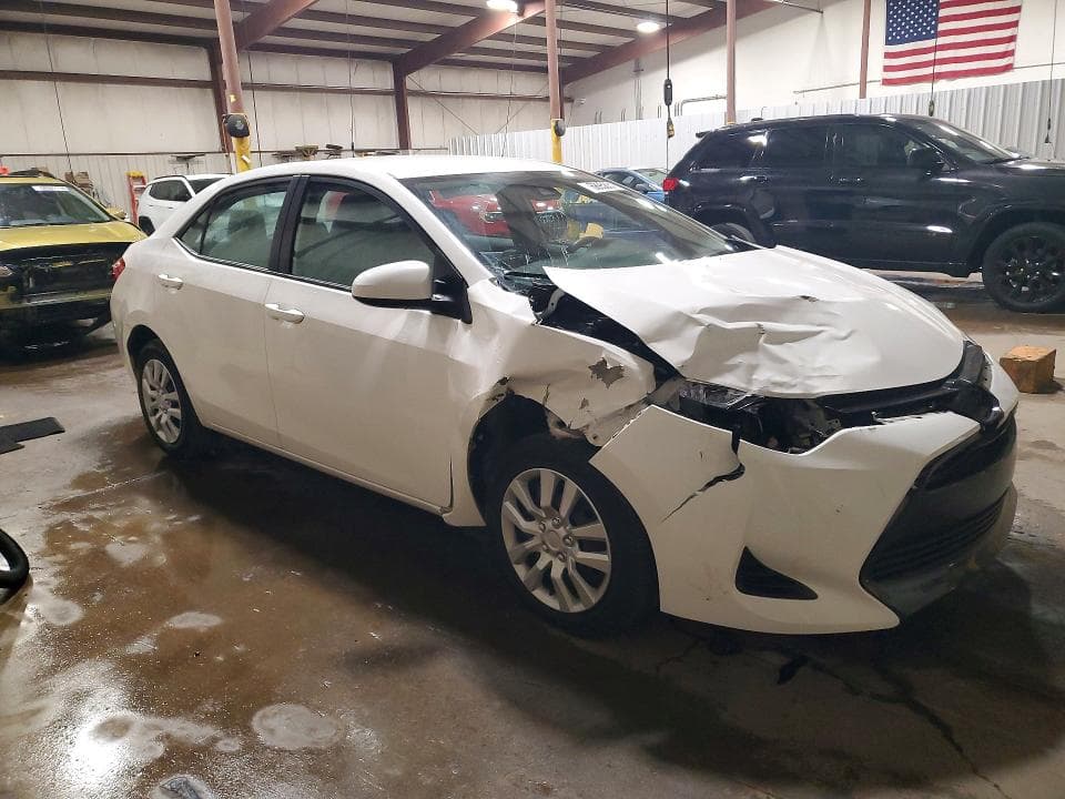 2017 TOYOTA COROLLA LE 4