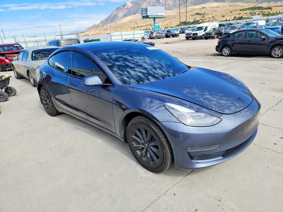 2022 TESLA MODEL 3 4