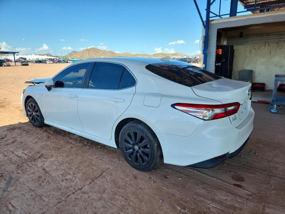 2020 TOYOTA CAMRY LE 2