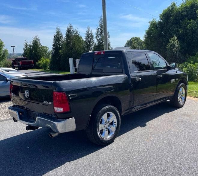 2018 RAM 1500 SLT 3