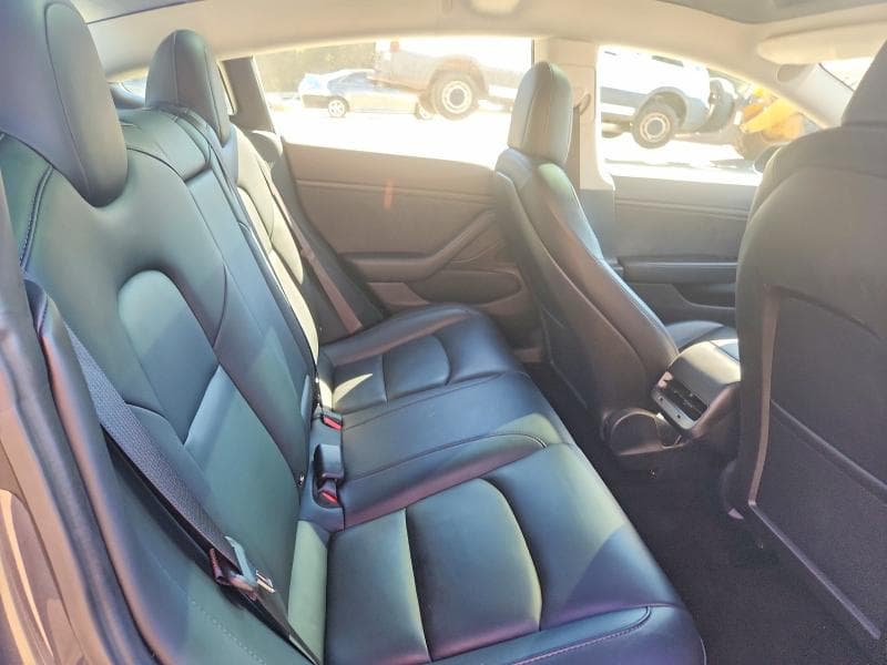 2018 TESLA MODEL 3 10