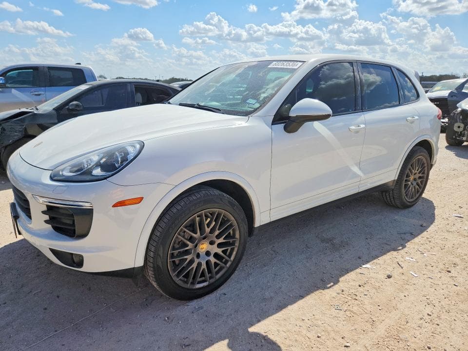 2017 PORSCHE CAYENNE - 1