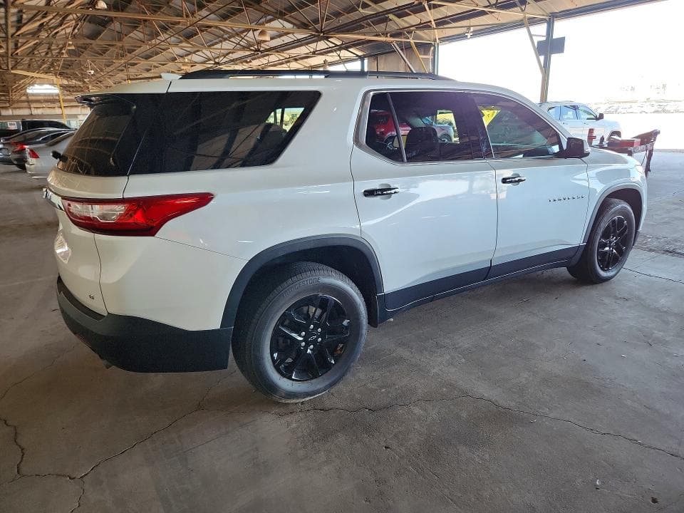 2021 CHEVROLET TRAVERSE LT 3