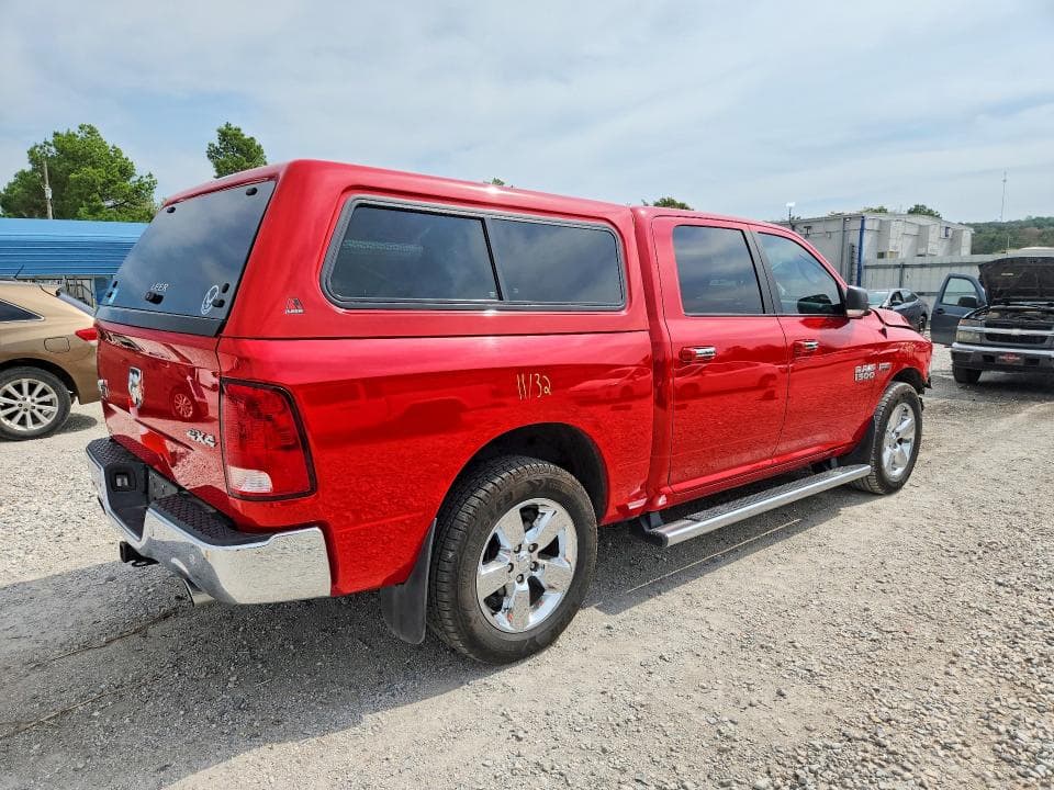 2017 RAM 1500 SLT 3